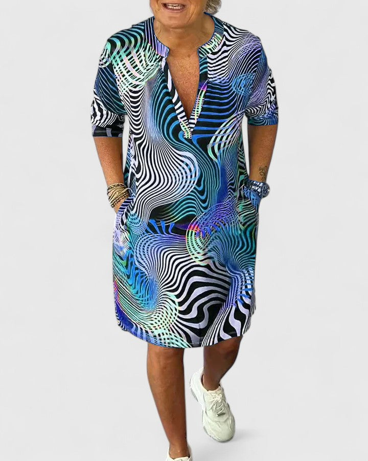 הלינאה - שמלת צווארון וי מעודנת