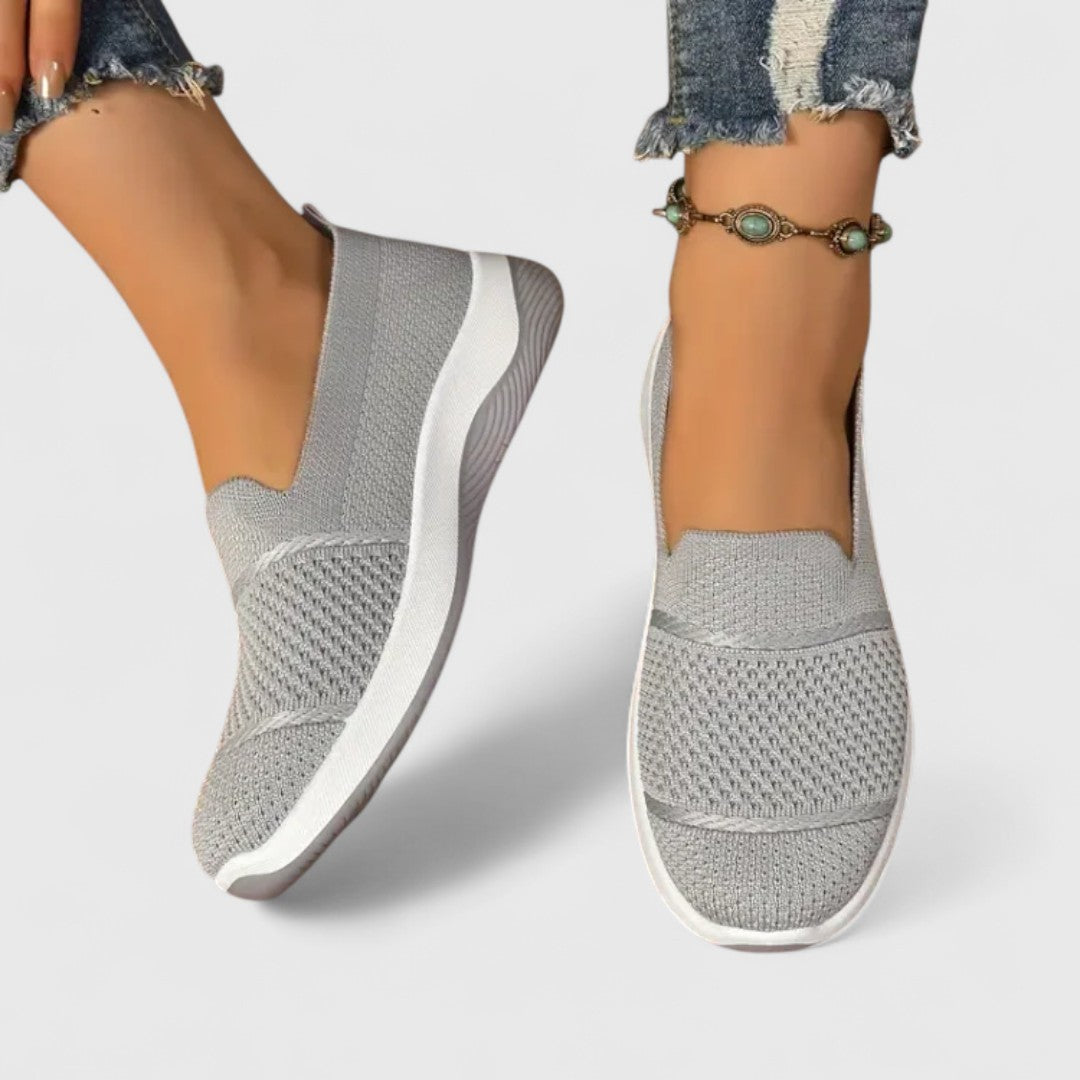 אזליה - נעלי ספורט אורתופדיות ללא שרוכים