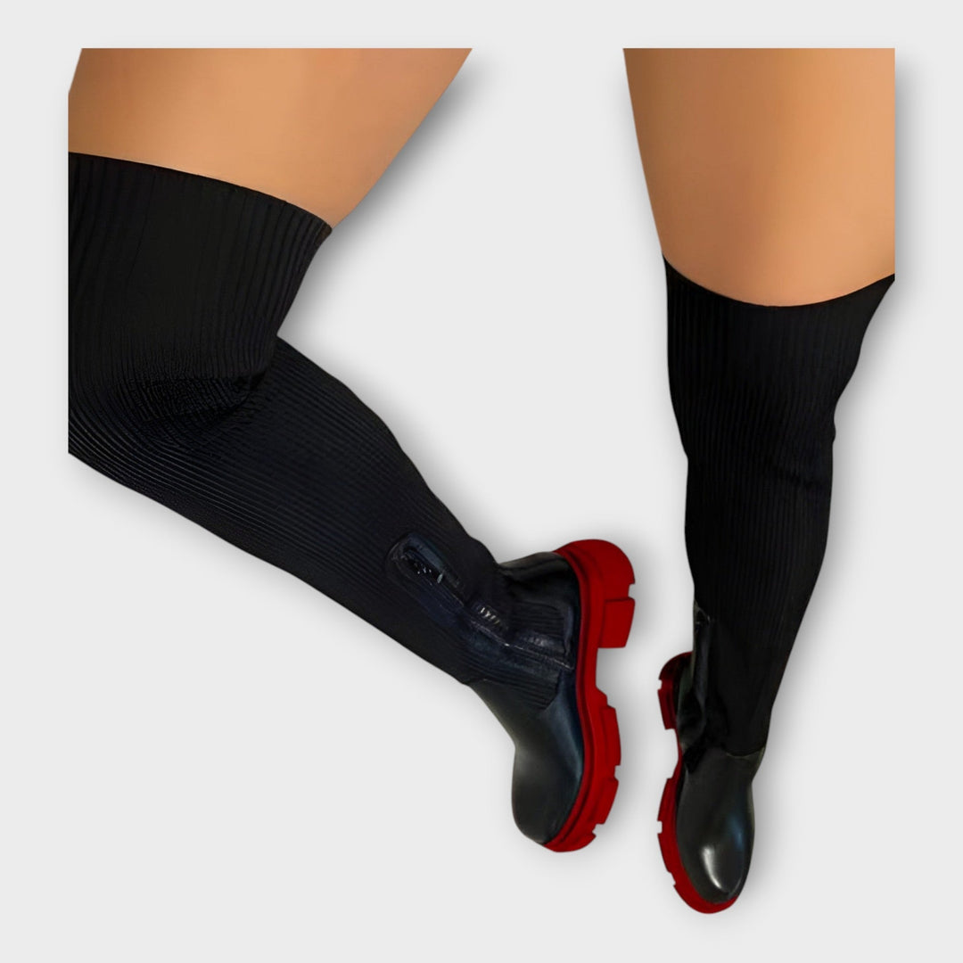 מגפיים מודרניים עם עיצוב מינימליסטי