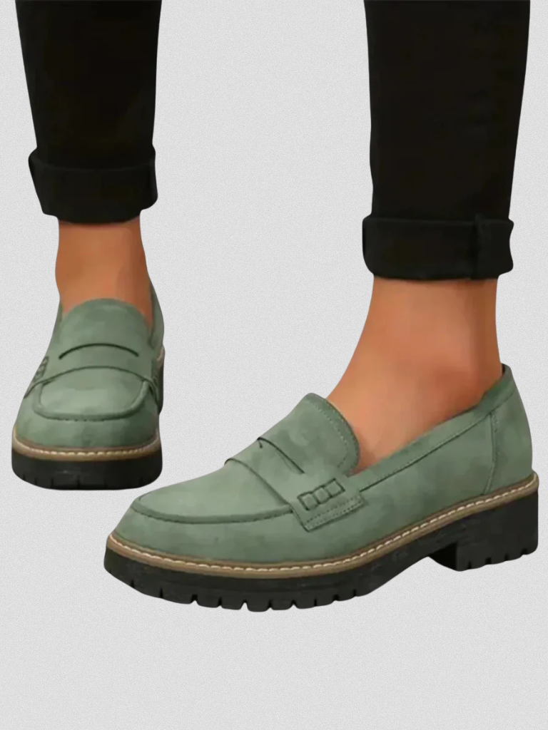 נעלי מוקסינים נוחות של - ALESSIA