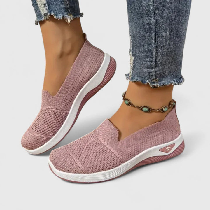 אזליה - נעלי ספורט אורתופדיות ללא שרוכים