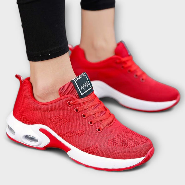 נעלי סניקרס אורטופדיות לאורח חיים פעיל