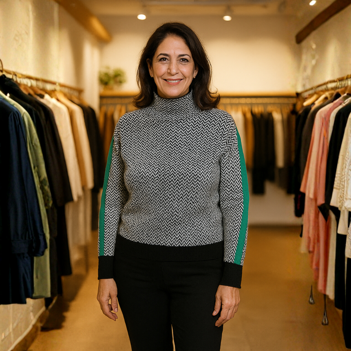 הדר – סוודר אלגנטי עם צווארון גבוה